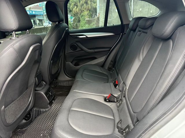 BMW寶馬 X1  第6張相片