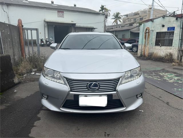 LEXUS凌志 ES300H  第3張相片