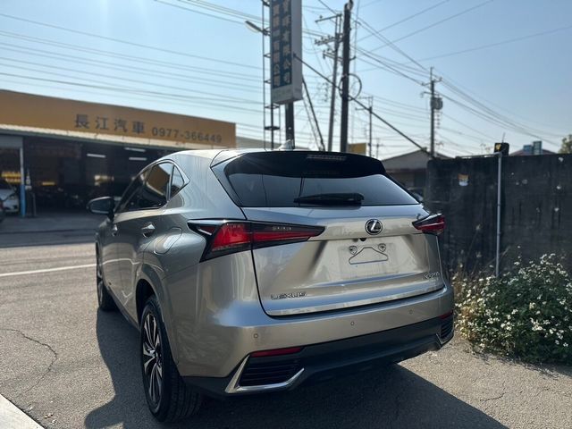 LEXUS凌志 NX200  第9張相片