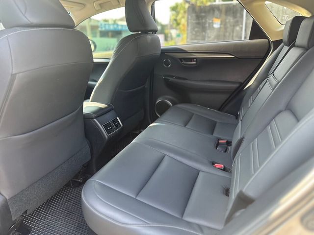 LEXUS凌志 NX200  第13張相片