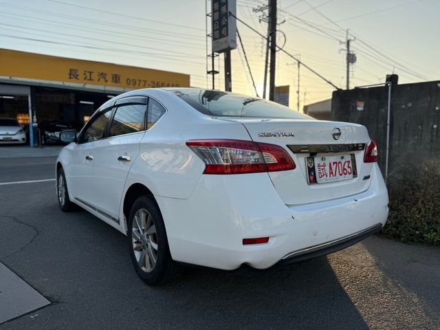 NISSAN日產 SENTRA  第5張相片