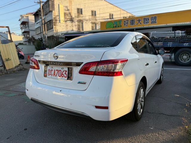 NISSAN日產 SENTRA  第7張相片