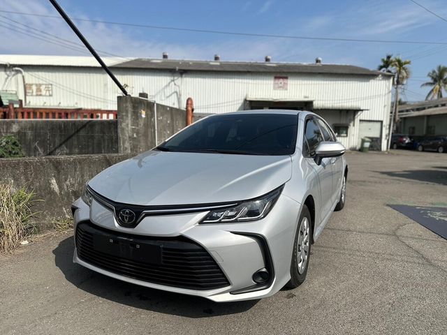 TOYOTA豐田 ALTIS  第1張相片