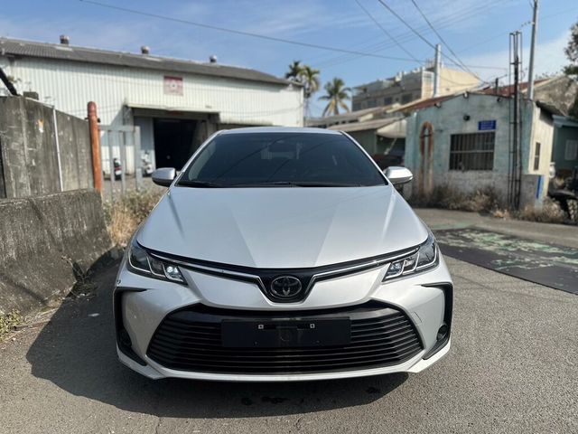 TOYOTA豐田 ALTIS  第3張相片