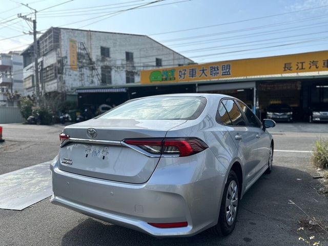 TOYOTA豐田 ALTIS  第5張相片