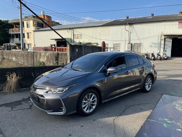 TOYOTA豐田 ALTIS  第1張相片