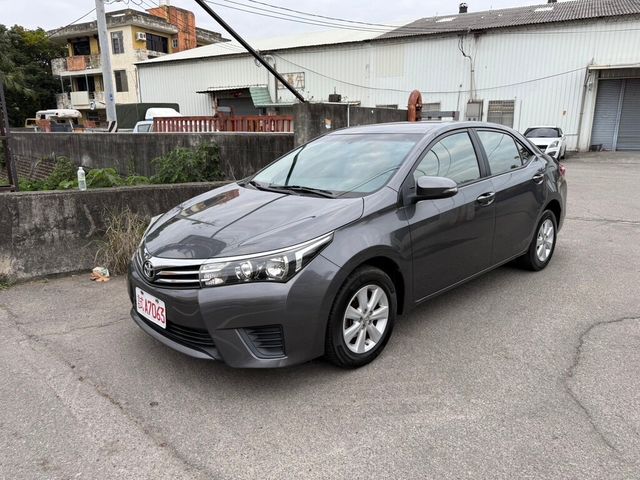 TOYOTA豐田 ALTIS  第1張相片