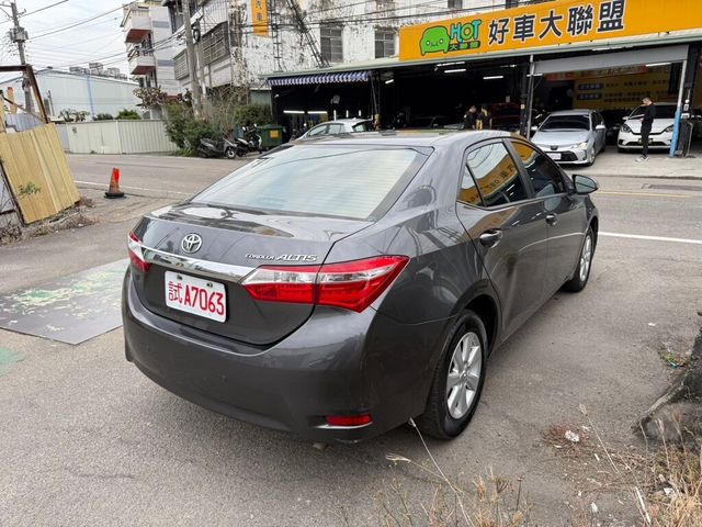 TOYOTA豐田 ALTIS  第5張相片