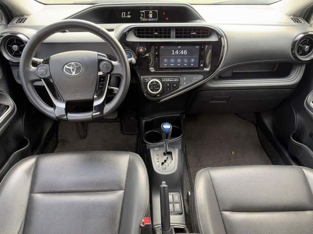 TOYOTA豐田 PRIUS C  第13張相片
