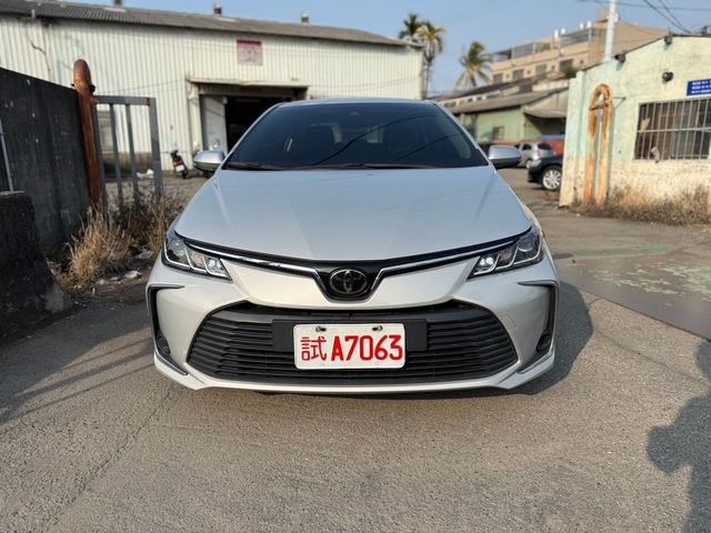 TOYOTA豐田 ALTIS  第2張相片