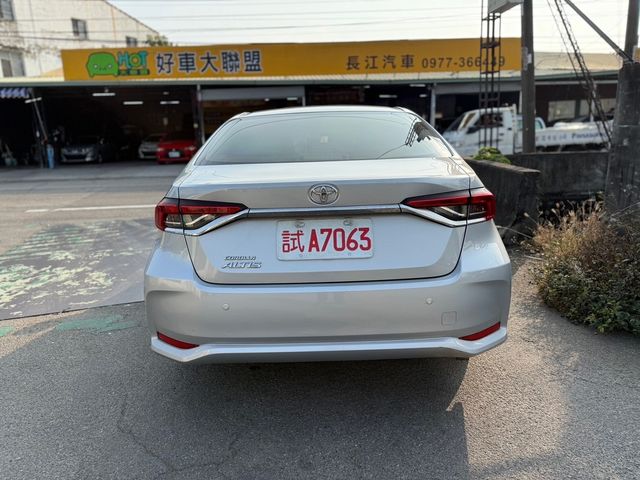TOYOTA豐田 ALTIS  第5張相片
