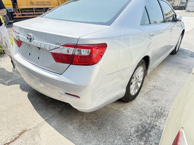 TOYOTA豐田 CAMRY  第2張相片