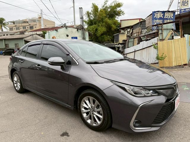TOYOTA豐田 ALTIS  第3張相片