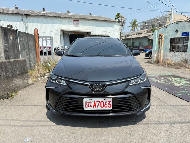 TOYOTA豐田 ALTIS  第2張相片
