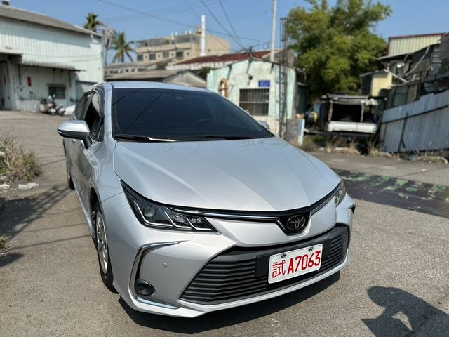 TOYOTA豐田 ALTIS  第3張相片