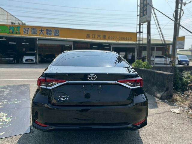 TOYOTA豐田 ALTIS  第5張相片