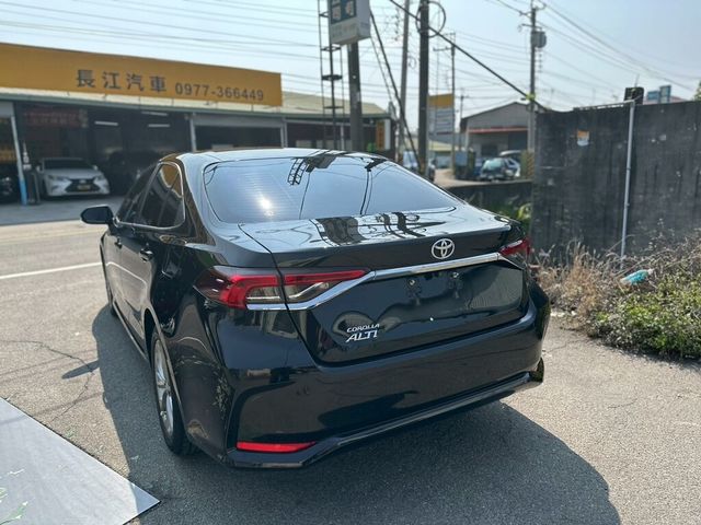 TOYOTA豐田 ALTIS  第6張相片