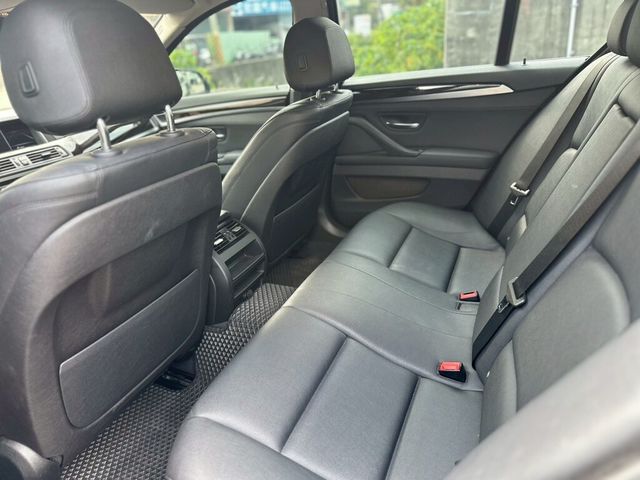 BMW寶馬 520I  第8張相片