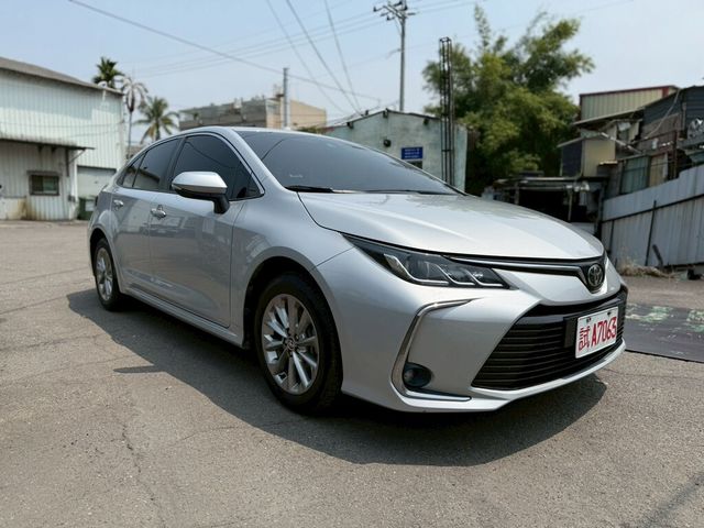 TOYOTA豐田 ALTIS  第3張相片
