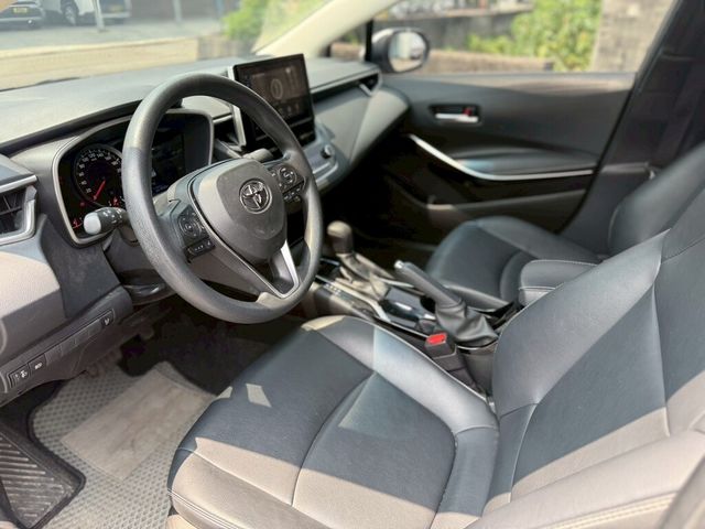 TOYOTA豐田 ALTIS  第7張相片