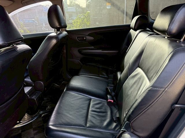 TOYOTA豐田 WISH  第6張相片