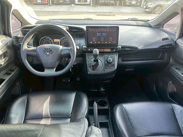 TOYOTA豐田 WISH  第9張相片