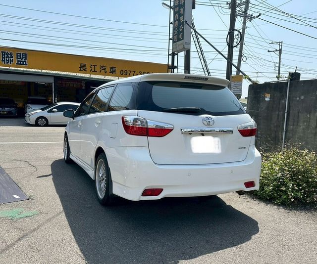 TOYOTA豐田 WISH  第6張相片