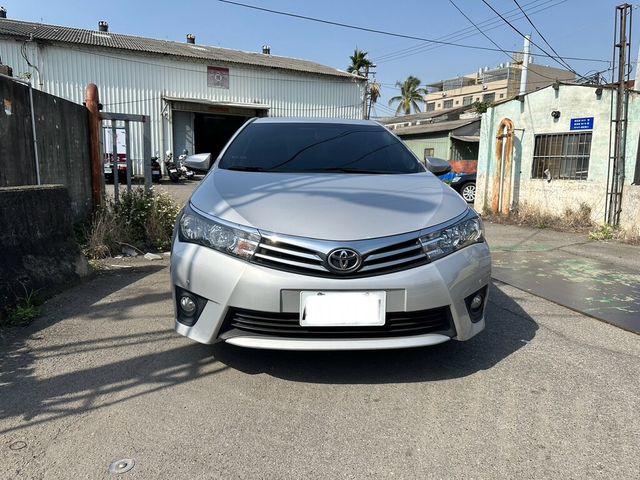 TOYOTA豐田 ALTIS  第2張相片