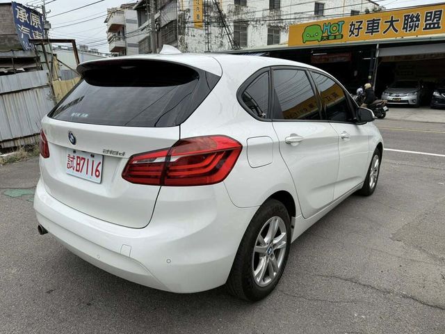 BMW寶馬 218D  第3張相片