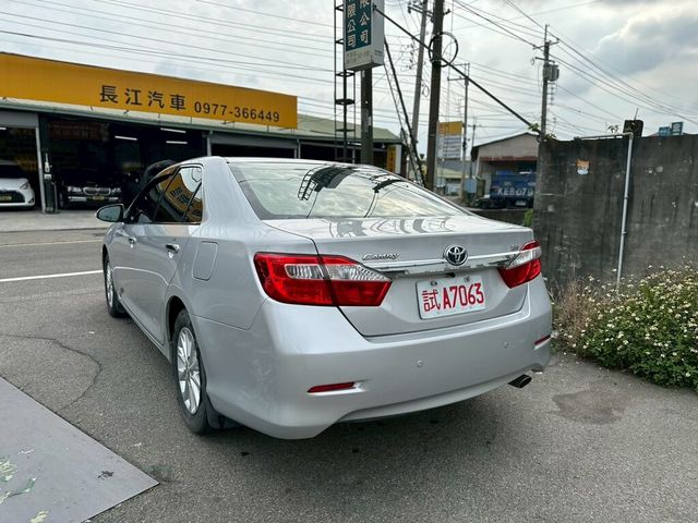 TOYOTA豐田 CAMRY  第6張相片