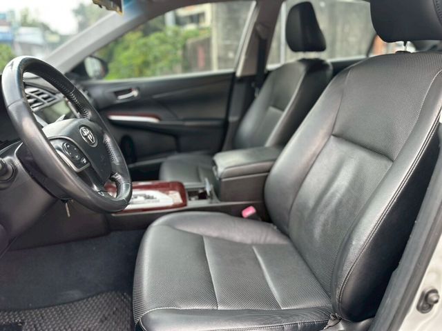 TOYOTA豐田 CAMRY  第7張相片