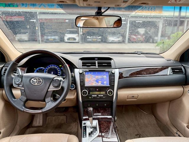 TOYOTA豐田 CAMRY HYBRID  第9張相片