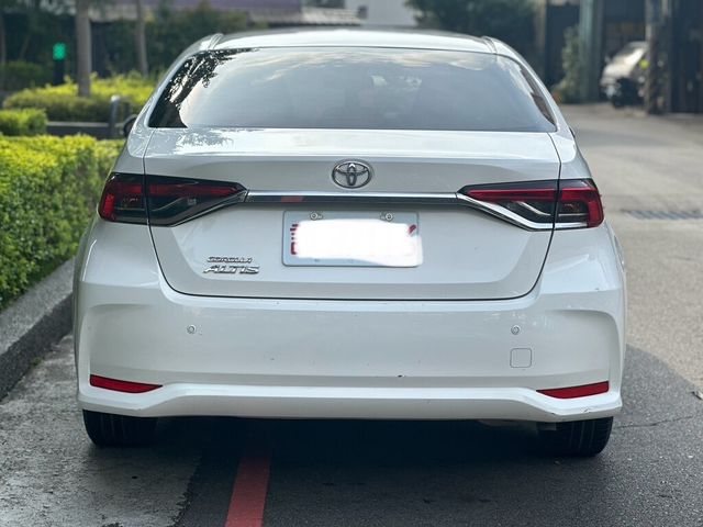 TOYOTA豐田 ALTIS  第3張相片
