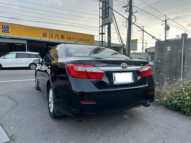 TOYOTA豐田 CAMRY  第6張相片