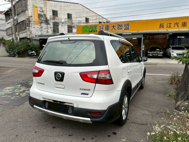 NISSAN日產 LIVINA  第4張相片