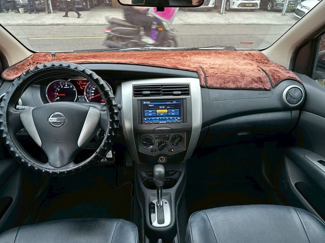 NISSAN日產 LIVINA  第9張相片