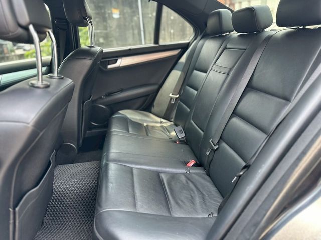 M-BENZ賓士 C200  第8張相片
