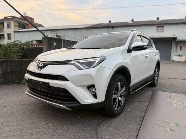 TOYOTA豐田 RAV4  第1張相片