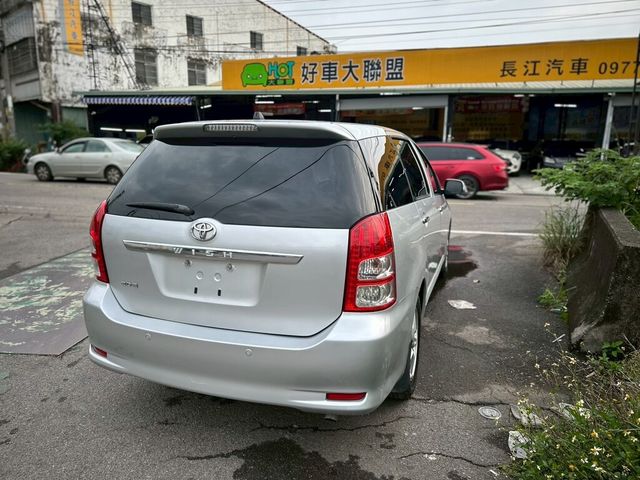 TOYOTA豐田 WISH  第4張相片