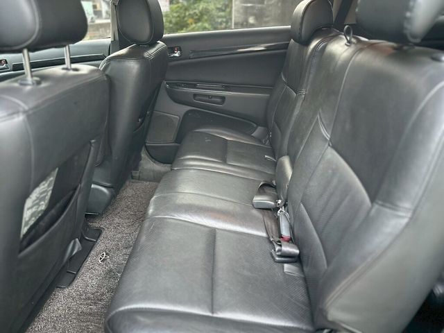 TOYOTA豐田 WISH  第8張相片
