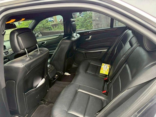 M-BENZ賓士 E200  第7張相片