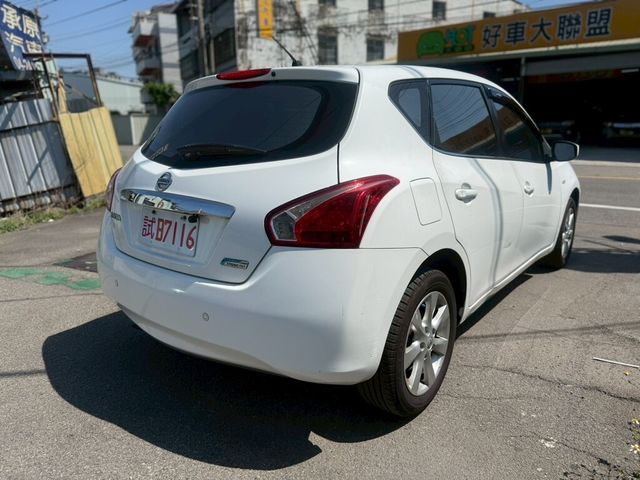 NISSAN日產 TIIDA  第3張相片