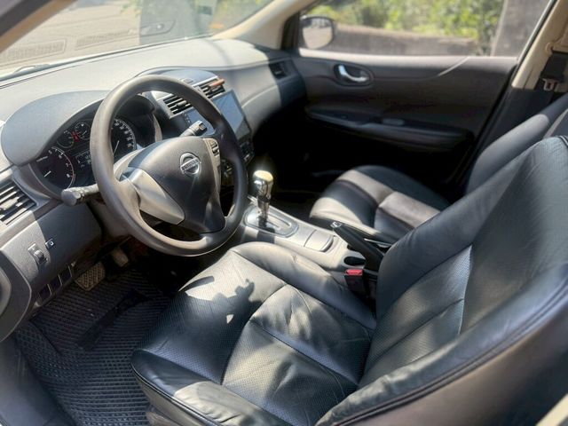 NISSAN日產 TIIDA  第5張相片