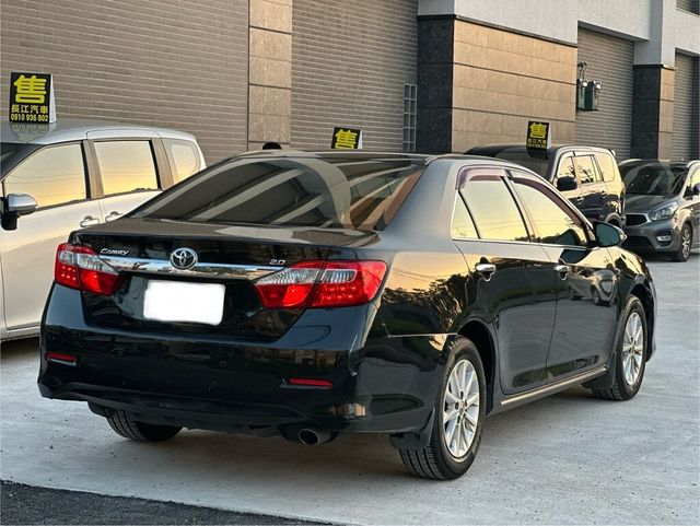 TOYOTA豐田 CAMRY  第2張相片