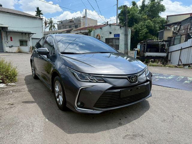 TOYOTA豐田 ALTIS  第3張相片