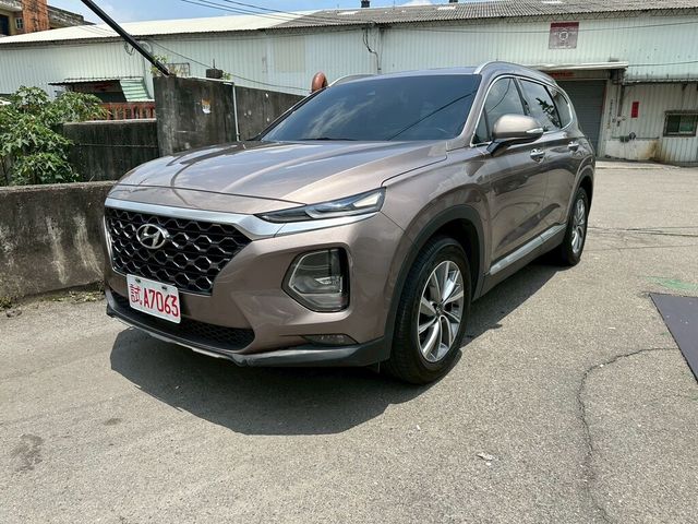 HYUNDAI現代 SANTA FE  第1張相片