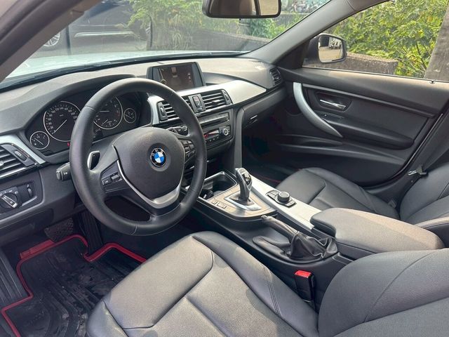 BMW寶馬 320  第5張相片