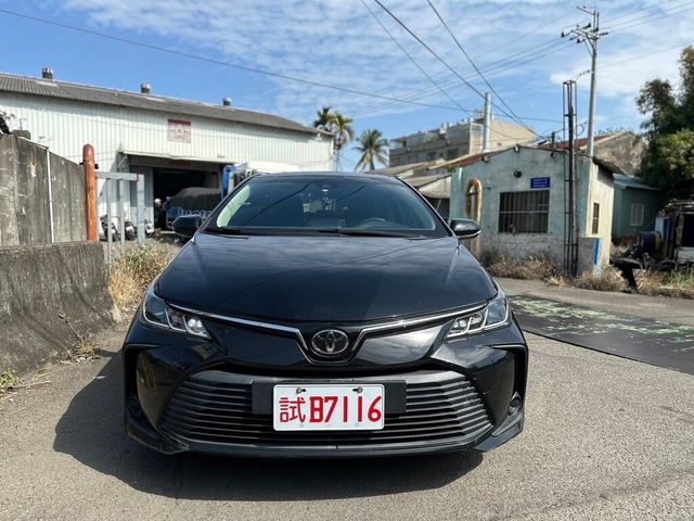 TOYOTA豐田 ALTIS  第2張相片