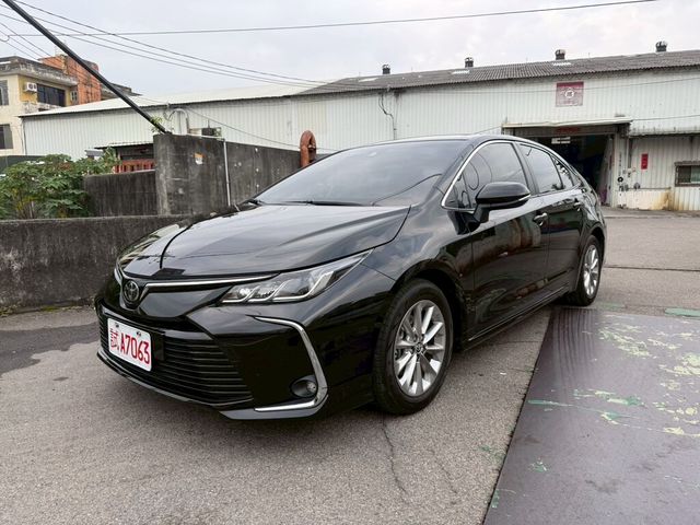 TOYOTA豐田 ALTIS  第1張相片