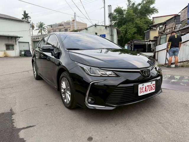 TOYOTA豐田 ALTIS  第2張相片